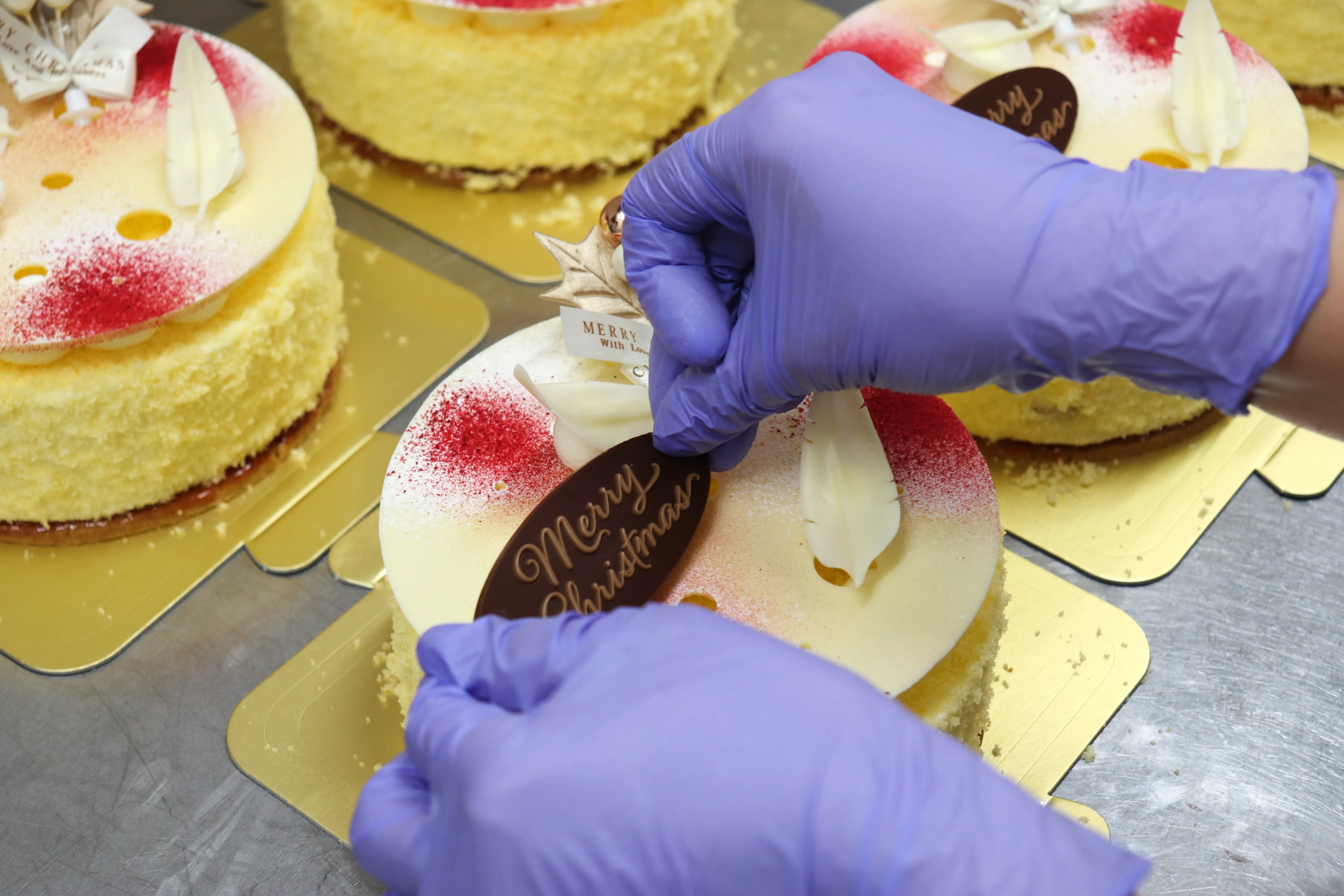 ニトリル手袋とは？パティシエが選ぶべき理由と特徴を徹底解説